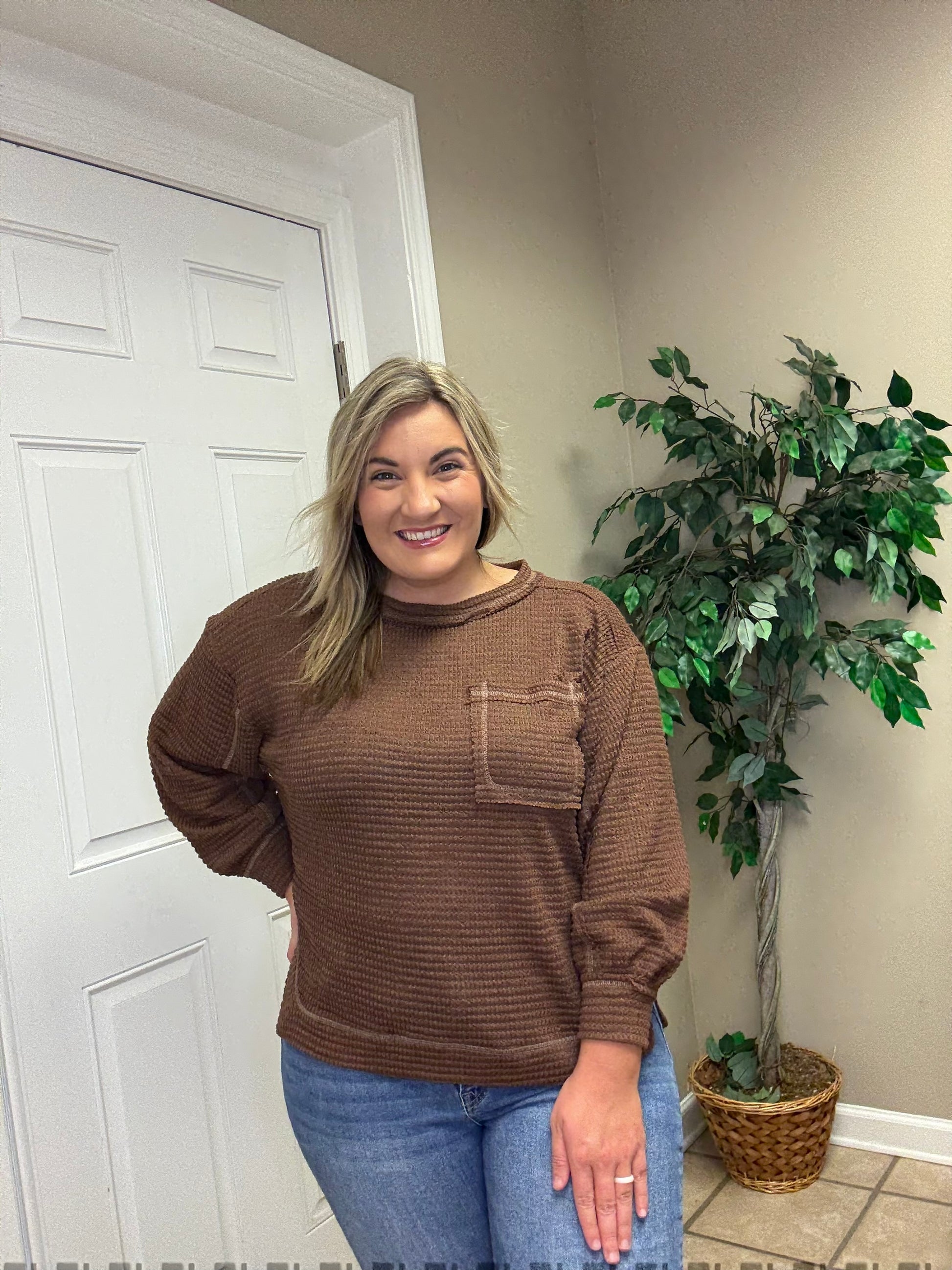 Hi Low exposed Seam long Sleeve Top