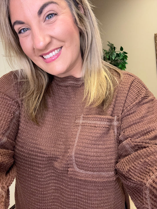 Hi Low exposed Seam long Sleeve Top