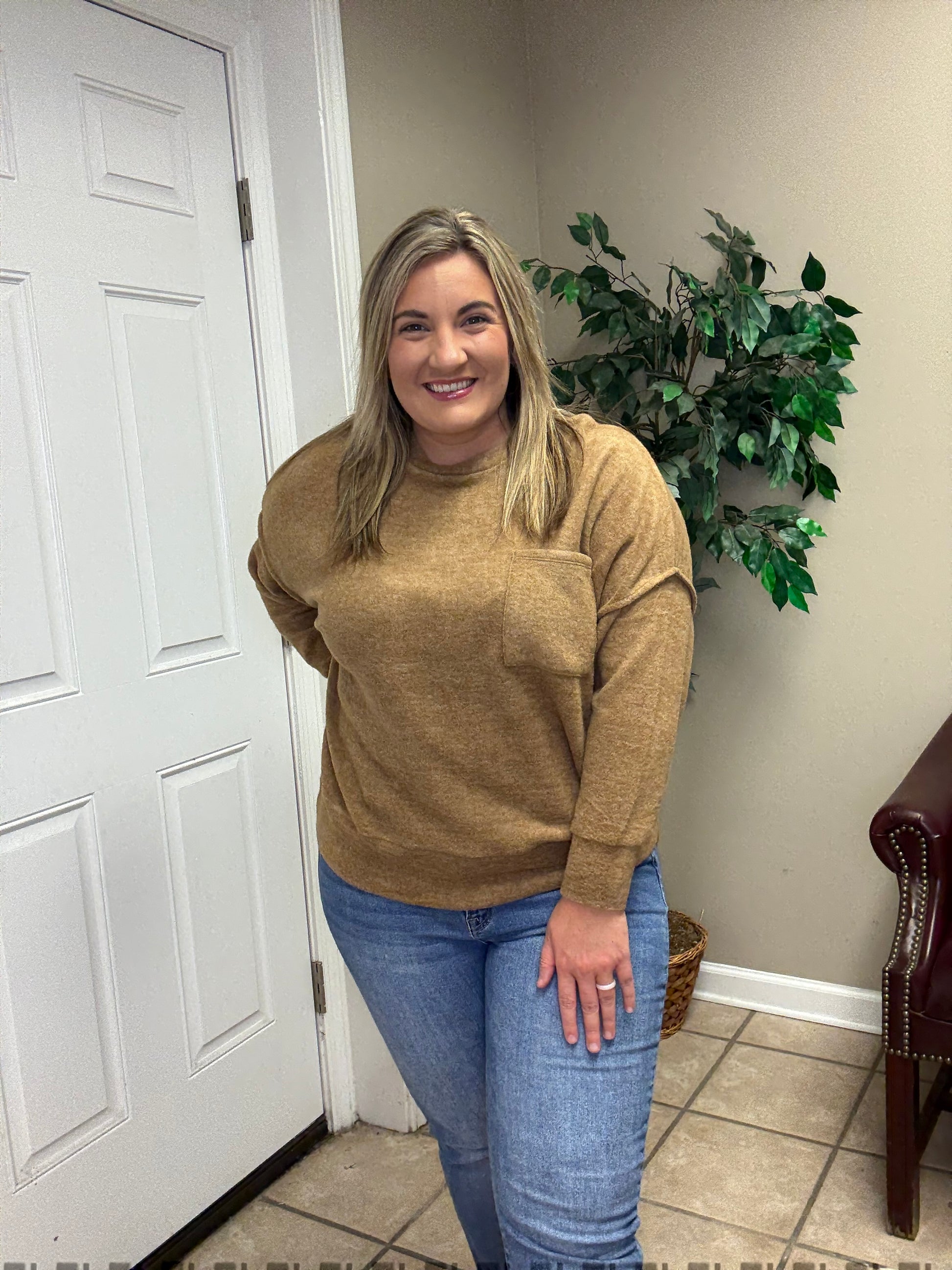 Long sleeve Brushed Melange Drop Shoulder Oversized Sweater In Deep Camel