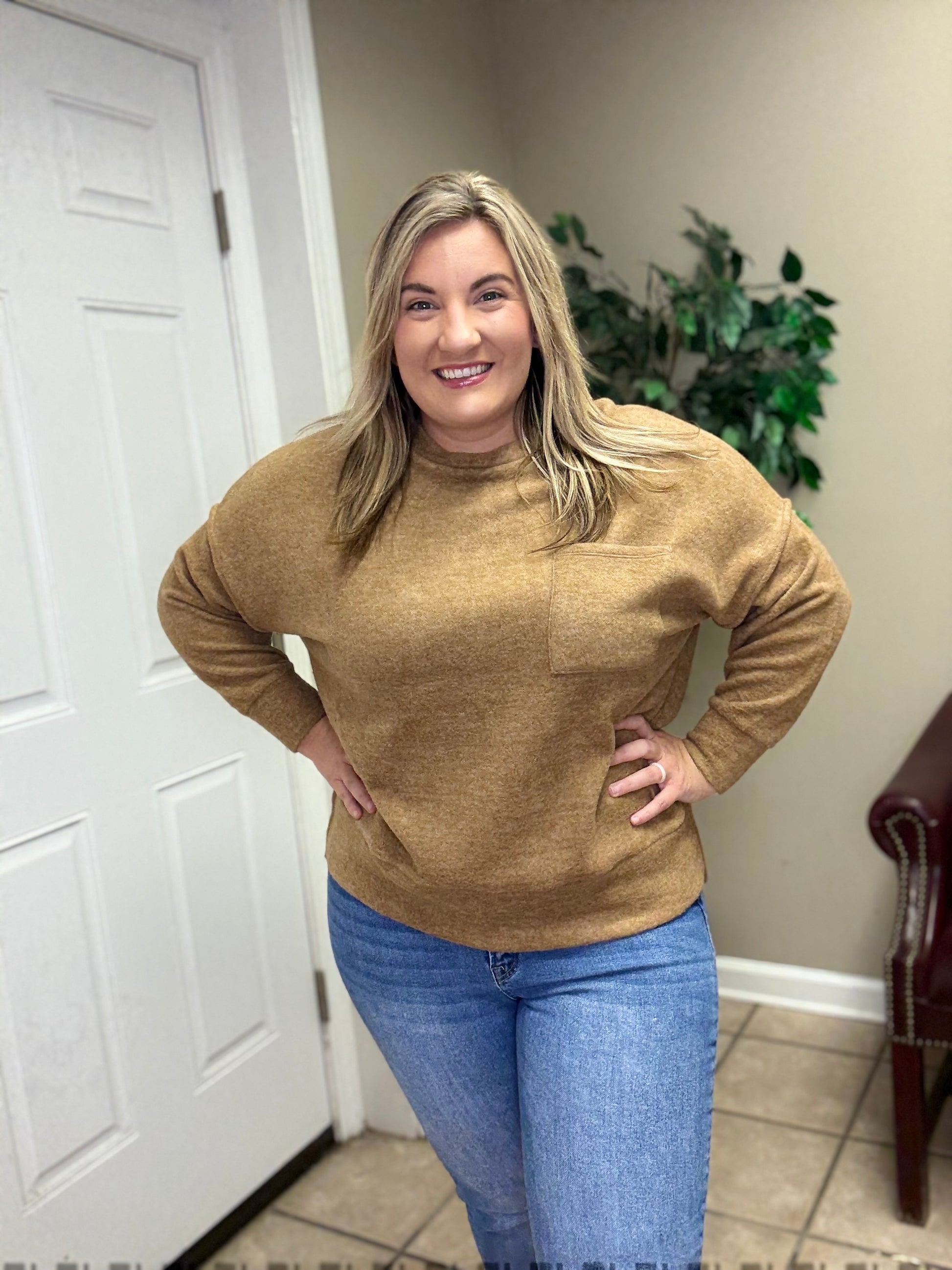 Long sleeve Brushed Melange Drop Shoulder Oversized Sweater In Deep Camel