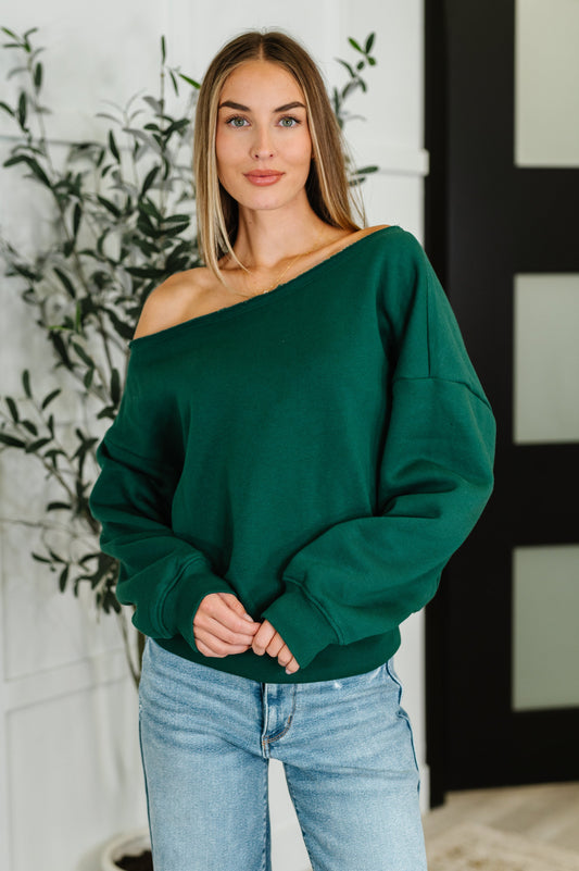 Green French Terry Fleece Top by Rae Mode
Off Shoulder
Raw Neckline Hem
Drop Shoulder
Banded, Ribbed Sleeve Cuff
Banded, Ribbed Hemline
Body: 52% Cotton, 48% Polyester
Contrast: 57% Cotton, 38% Polyester, 5% Spandex
True to Size