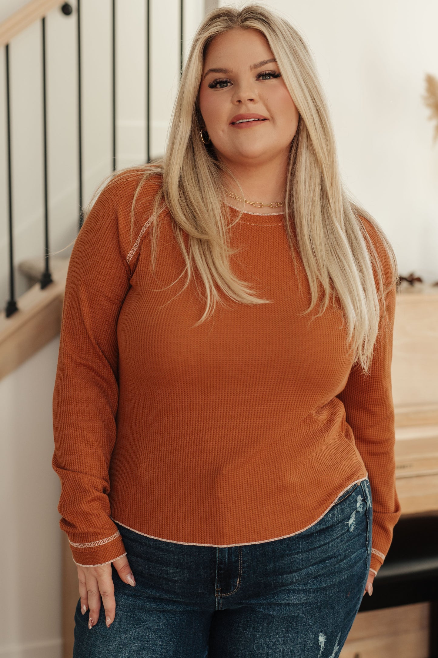 Long sleeve Lightweight Waffle Knit
Round Neckline
Exposed Seams
Contrast Stitching
Raglan Sleeve
95% Polyester, 5% Elastane
True to Size