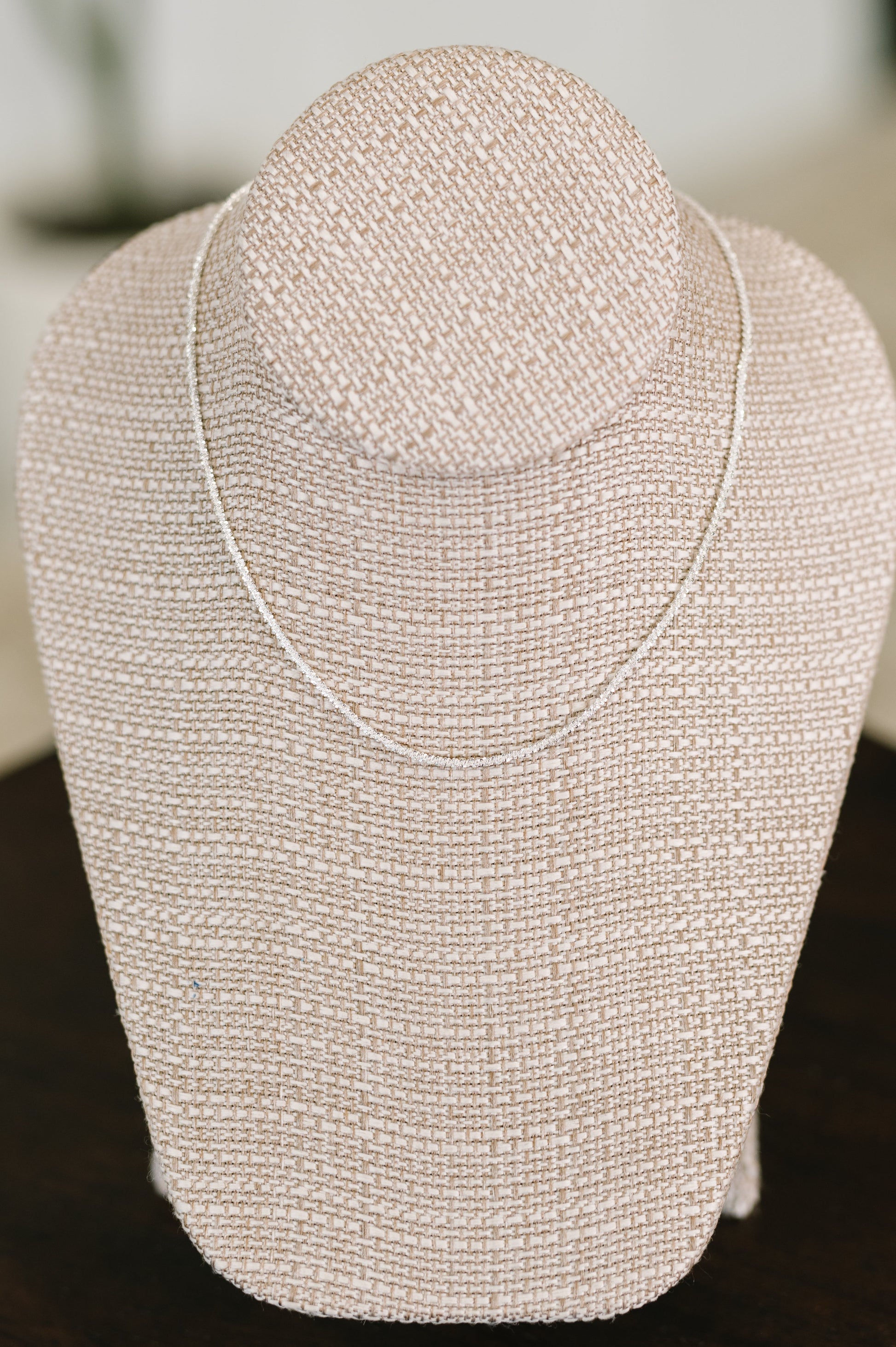 Twisted Sparkle Chain
14” Chain with 3 1/2” Extender
925 Silver
Hypoallergenic