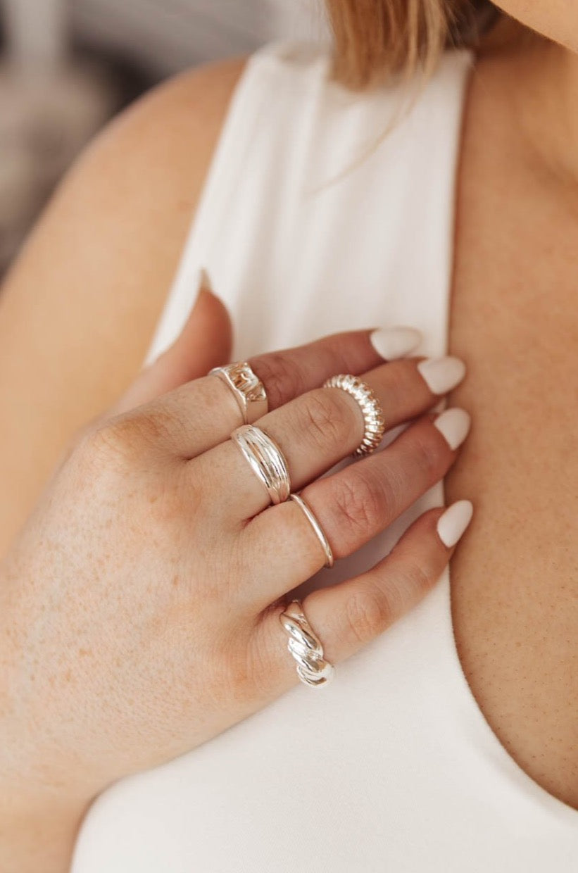 Set of 5 rings in Gold or Silver