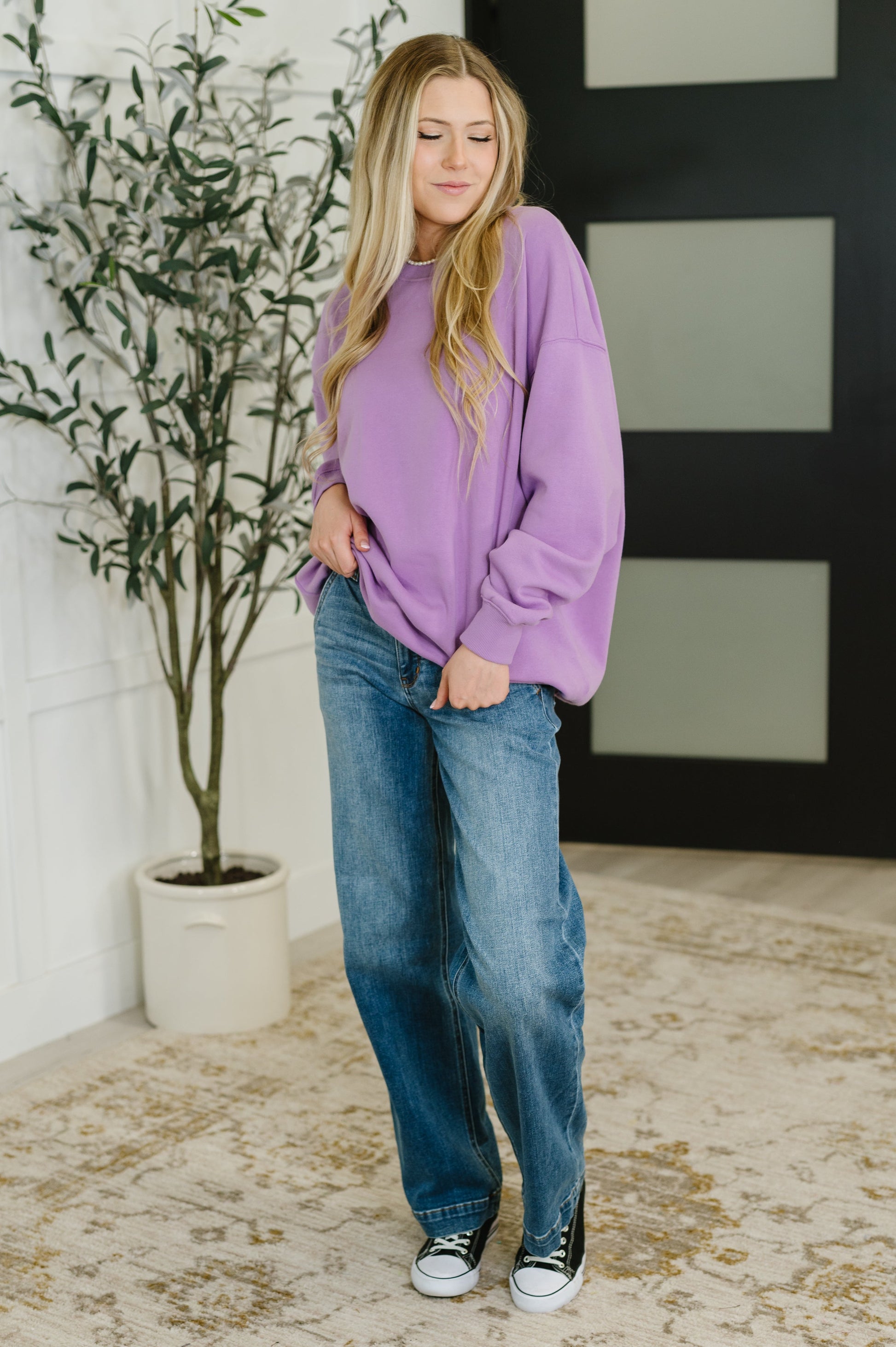 Relaxed, long sleeve Pullover in Lavender by Zenana
Fleece Knit
High Stretch
Banded, Ribbed Round Neckline
Drop Shoulder
Banded, Ribbed Sleeve Cuff
Banded, Ribbed Hemline
Self: 60% Cotton, 40% Polyester
True to Size