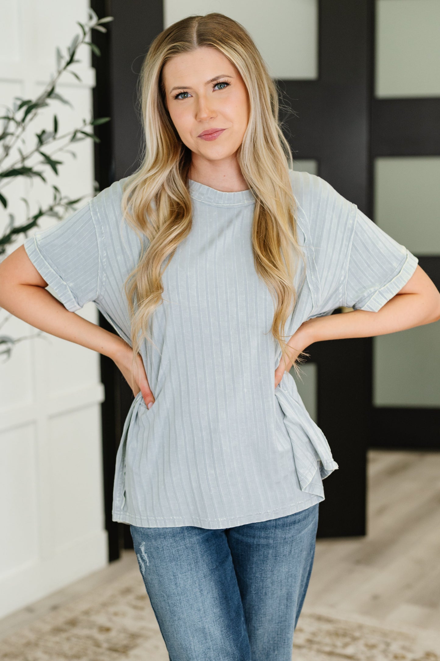 Light Grey mineral washed top by Zenana
Ribbed Knit
High Stretch
Banded Round Neckline
Raglan Sleeve
Cuffed and Tacked Sleeve Cuff
Exposed Seam Details
95% Polyester, 5% Spandex
True to Size