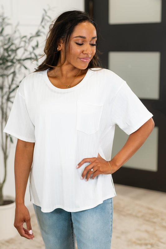 Ivory, short sleeve, Light-Mid Weight Knit
Banded, Round Neckline
Functional Front Patch Pocket
2” Side Slits
Back Center Seam
70% Polyester, 25% Rayon, 5% Spandex
True to Size Top by Andree by Unit
