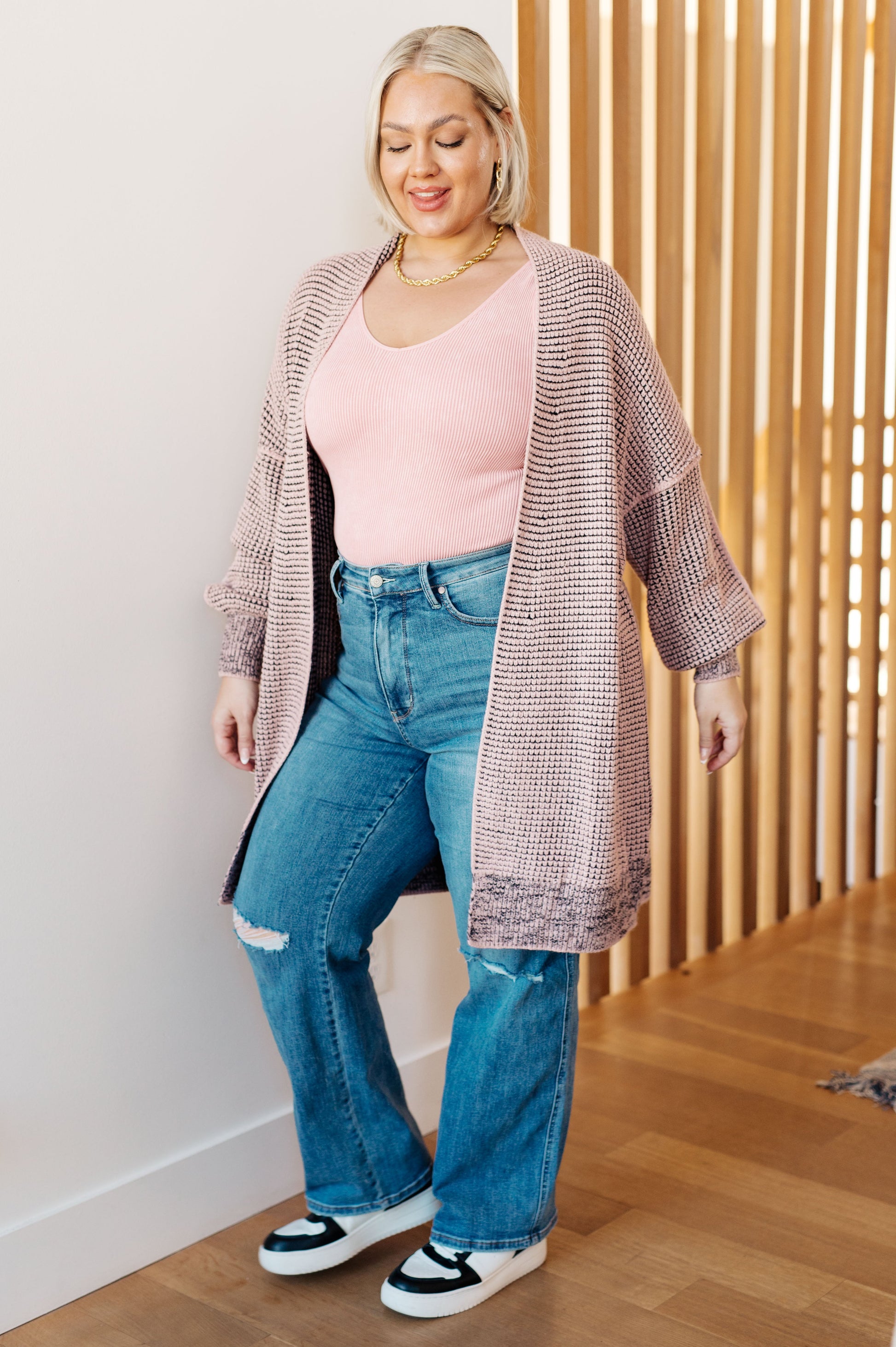 Shawl Collar Cardigan
Exposed Seams
Open Front
65% Acrylic, 35% Polyester
True to Size