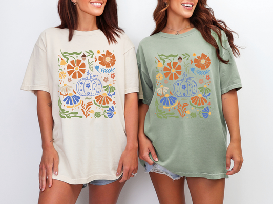 Blue Floral Pumpkin Graphic Tee in Ivory and Green