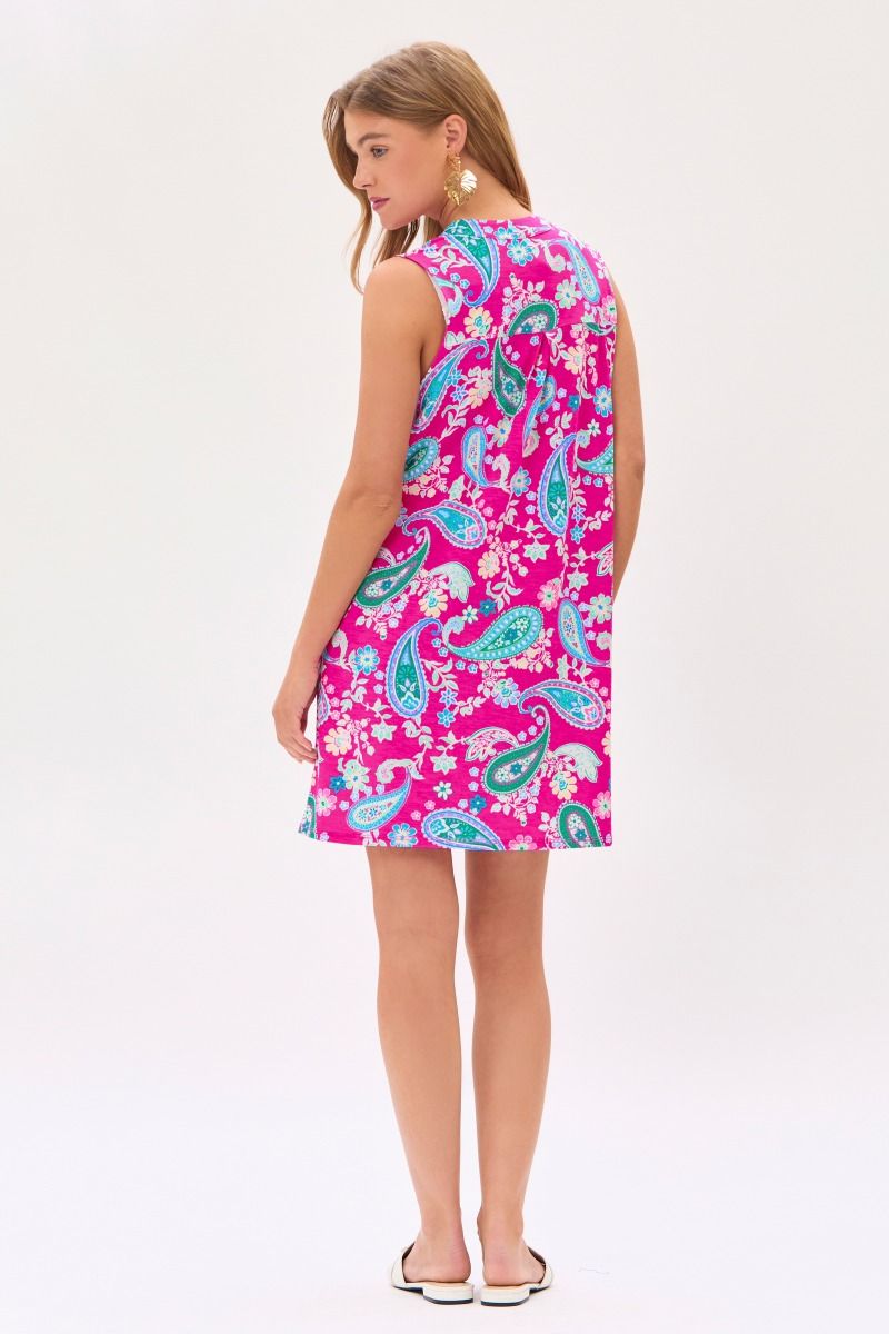 Bulgari, wrinkle free material
V-Neckline
Side Pockets
96% Polyester, 4% Spandex
True to Size Dress by Dear Scarlett