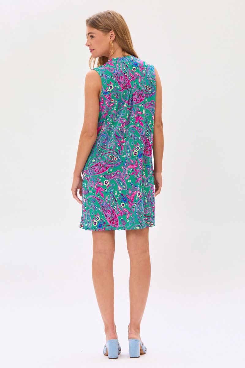Bulgari, wrinkle free material
V-Neckline
Side Pockets
96% Polyester, 4% Spandex
True to Size Dress by Dear Scarlett